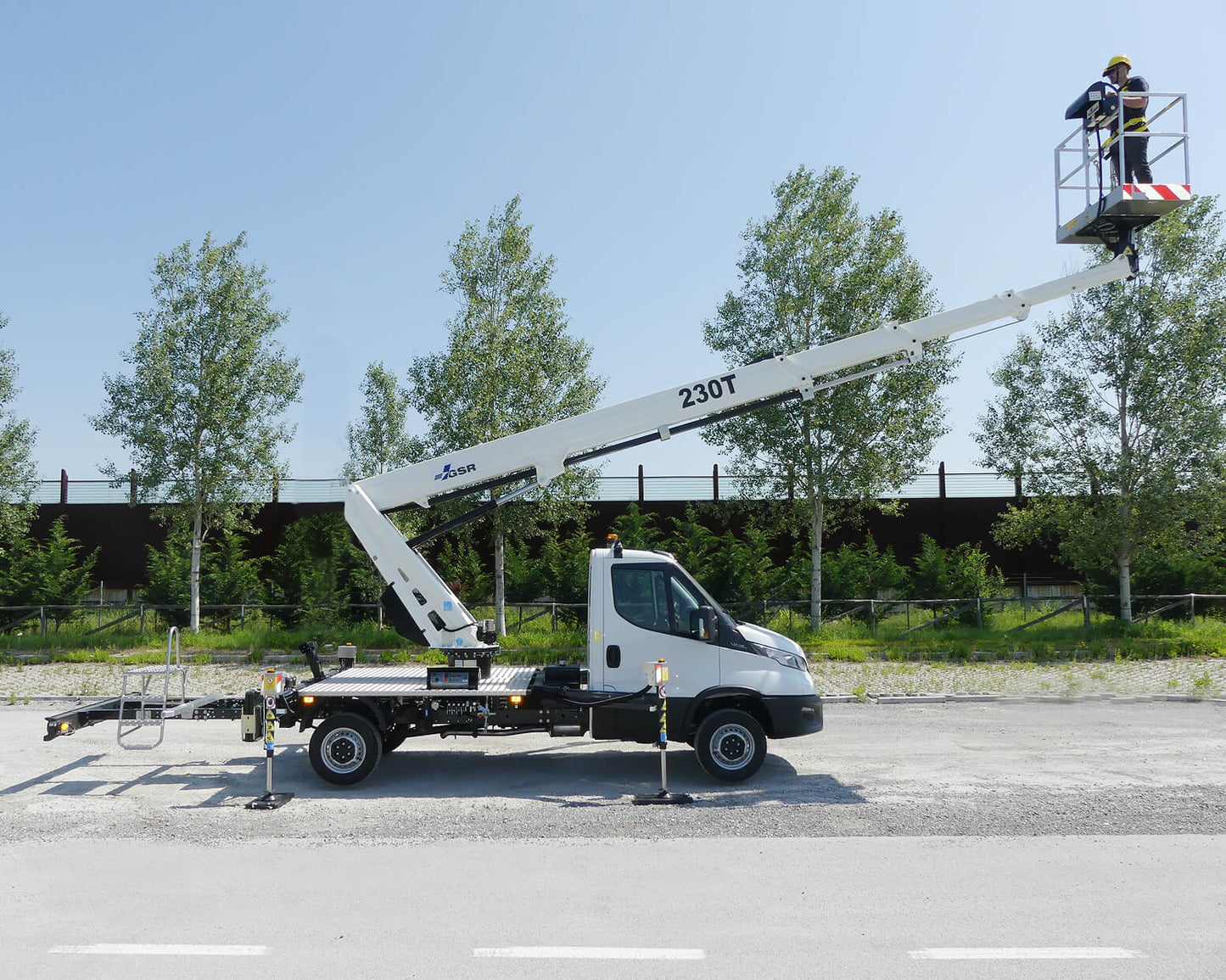 GSR B230T4