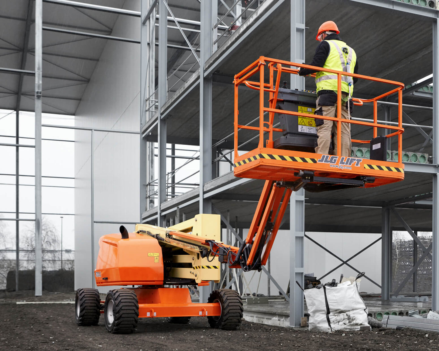 JLG 520AJ Bomlift Vikbom utomhus diesel